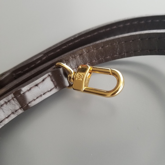 Louis Vuitton leather strap - Picture 9 of 10